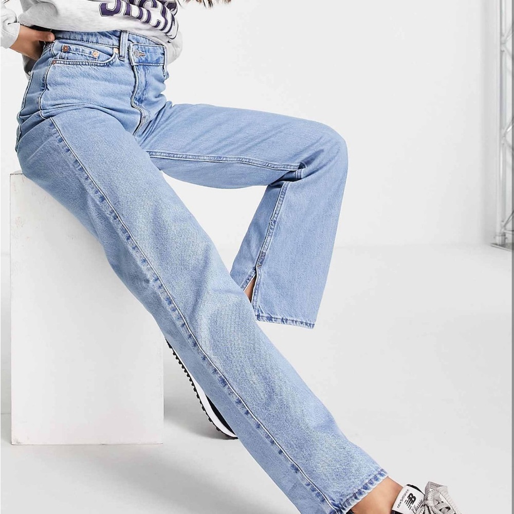 Weekday Avery Jeans in Pool Blue - Picture 2 of 6